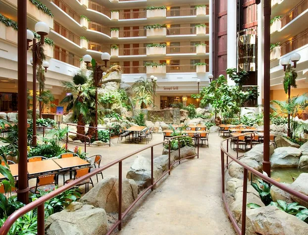 Embassy Suites by Hilton Anaheim South hotel detail image 2