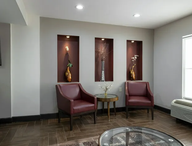 Red Roof Inn Raleigh - North-Crabtree Mall/Lenovo Center hotel detail image 2