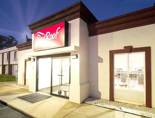 Red Roof Inn Raleigh - North-Crabtree Mall/Lenovo Center hotel detail image 1