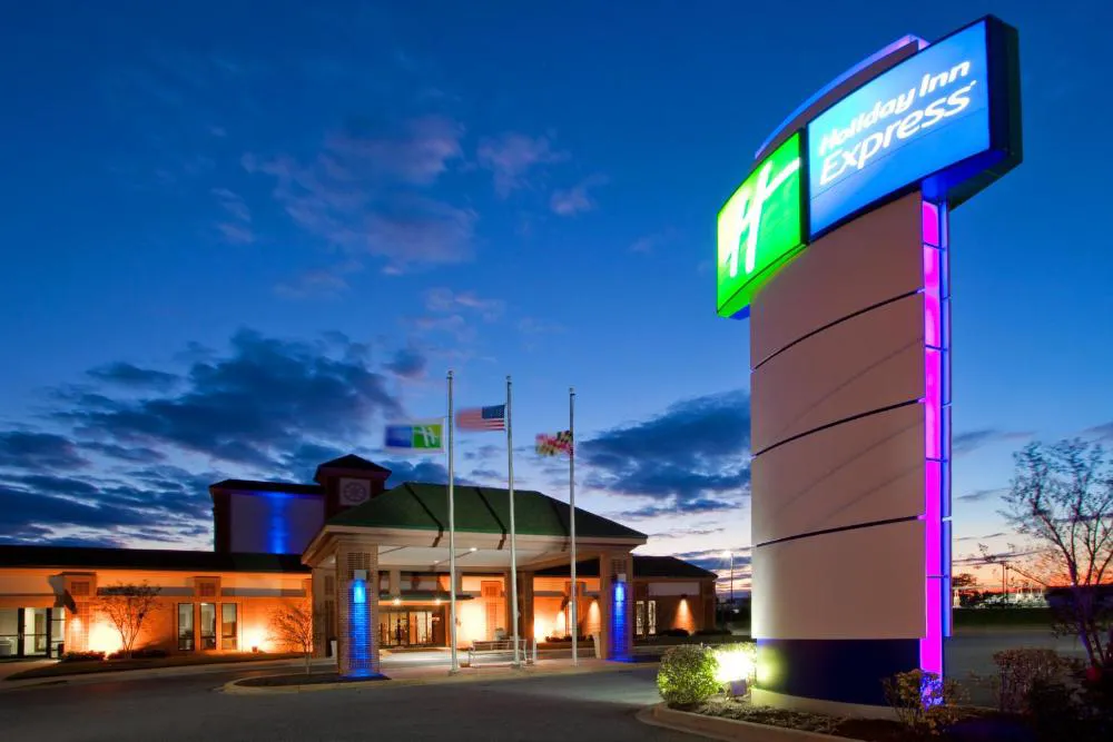 Holiday Inn Express Cambridge by IHG hotel hero