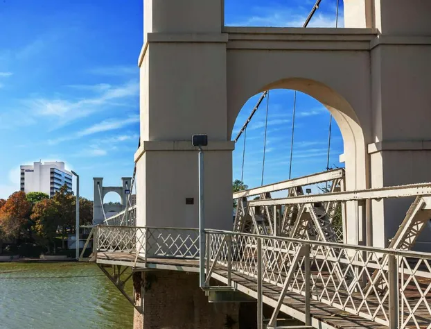 Hilton Waco hotel detail image 4