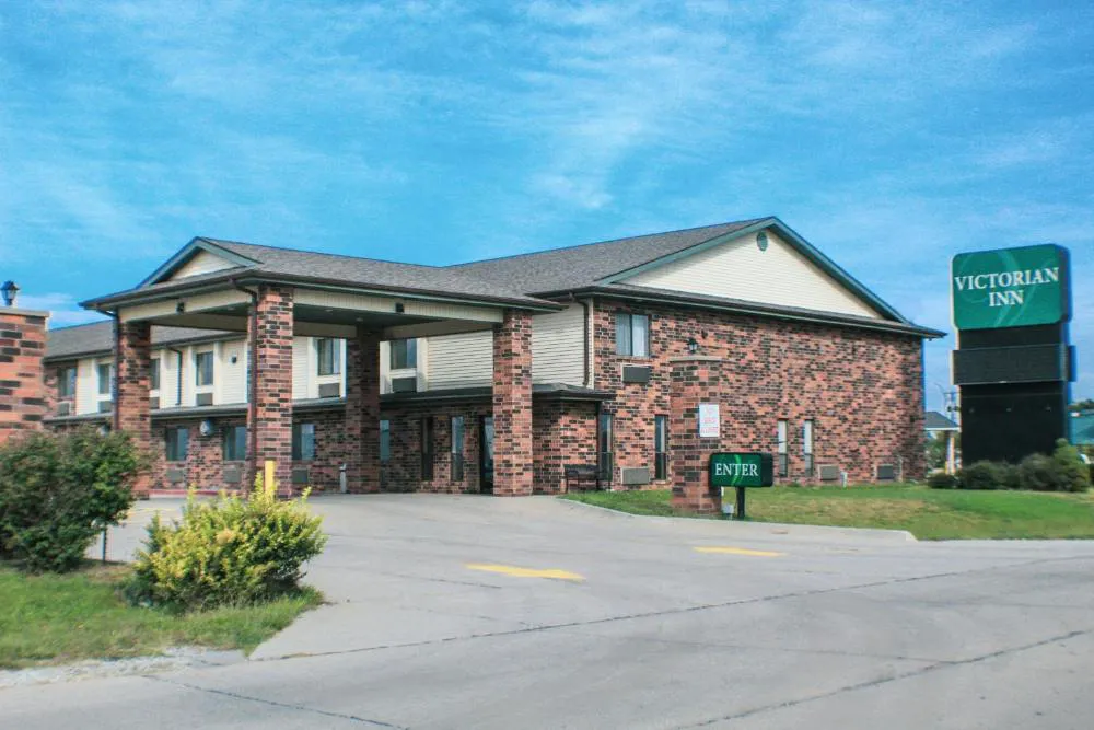 Victorian Inn & Suites hotel hero