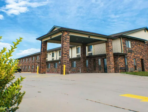 Victorian Inn & Suites hotel detail image 1