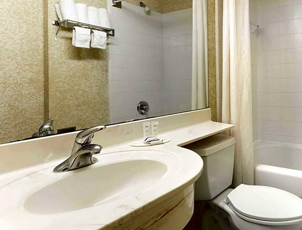 Microtel Inn & Suites By Wyndham Brunswick North hotel detail image 3
