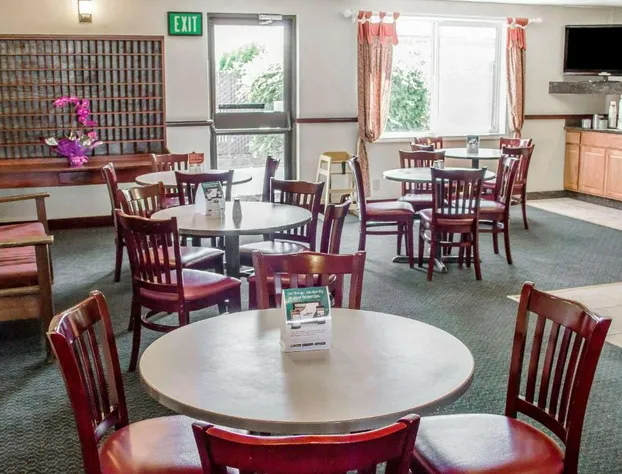 Quality Inn & Suites Longview Kelso hotel detail image 2