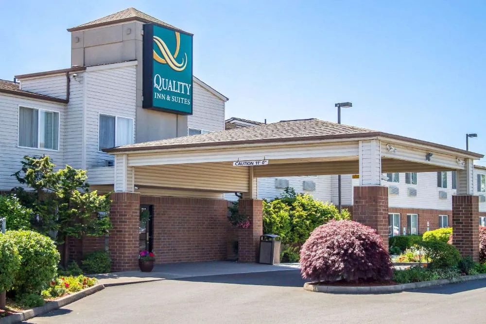 Quality Inn & Suites Longview Kelso hotel hero