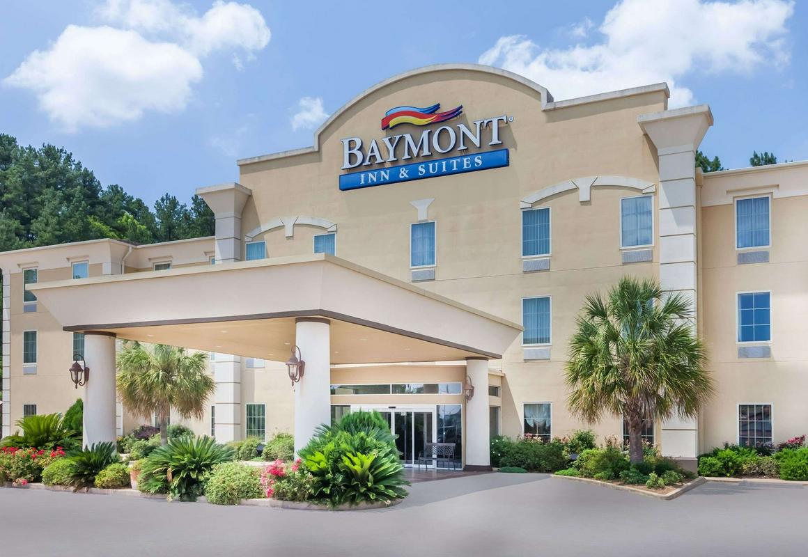 Baymont by Wyndham Henderson hotel hero