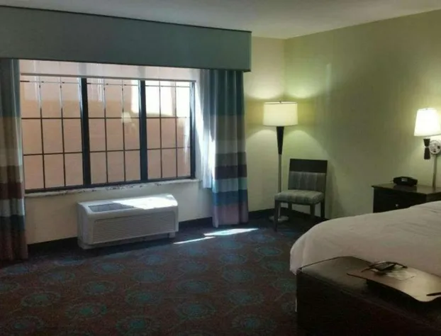 Hampton Inn & Suites St. Cloud, MN hotel detail image 4