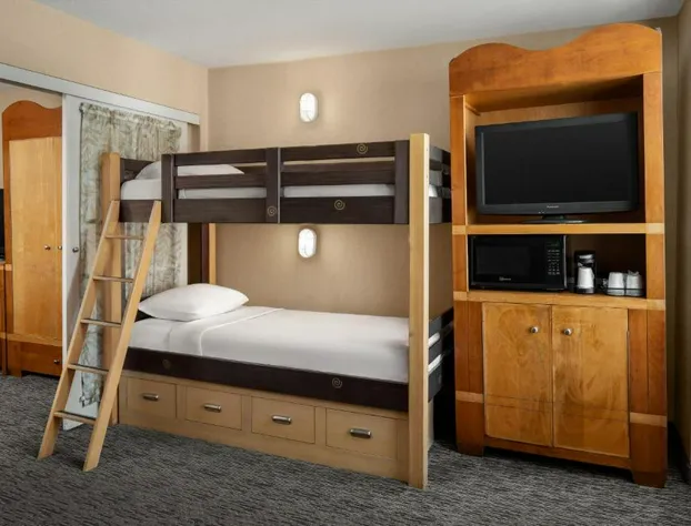 Anaheim Portofino Inn and Suites hotel detail image 4