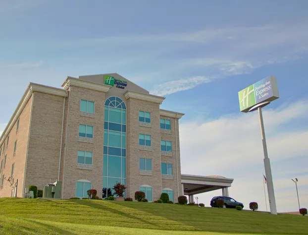 Holiday Inn Express & Suites Somerset Central by IHG hotel detail image 3