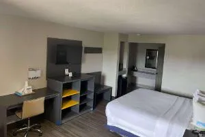 Days Inn by Wyndham Ruston LA hotel detail image 1