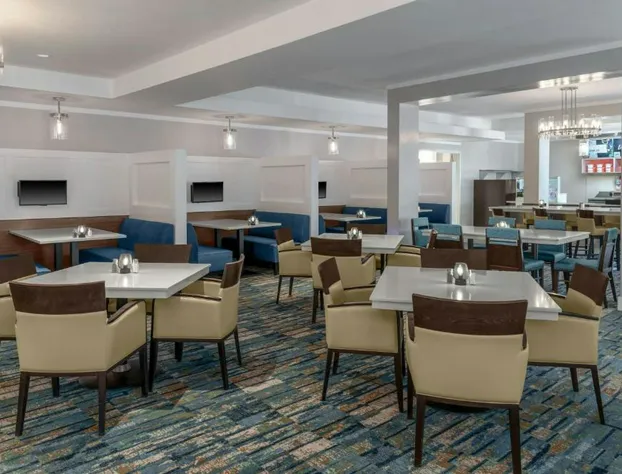 Courtyard Palo Alto Los Altos hotel detail image 1