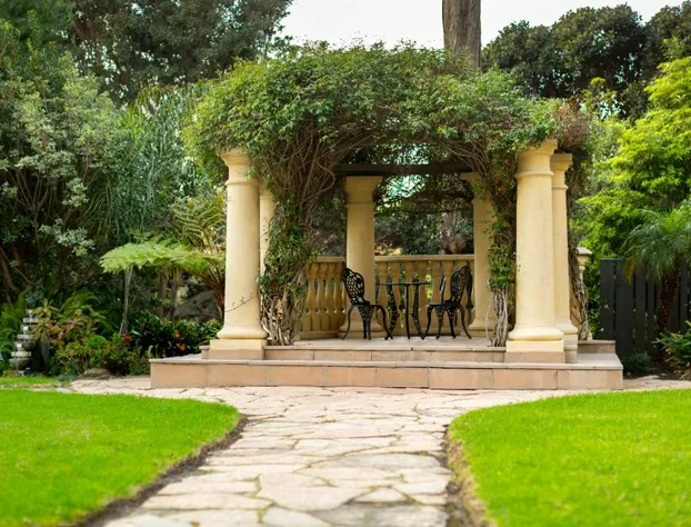 The Pierpont Inn hotel detail image 2