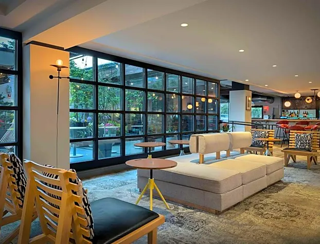 Freepoint Hotel Cambridge, Tapestry Collection by Hilton hotel detail image 4