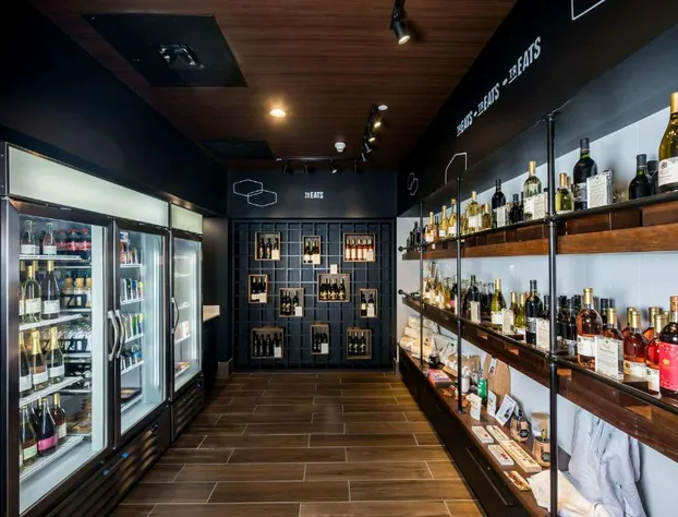 Hampton Inn and Suites Dobson hotel detail image 3