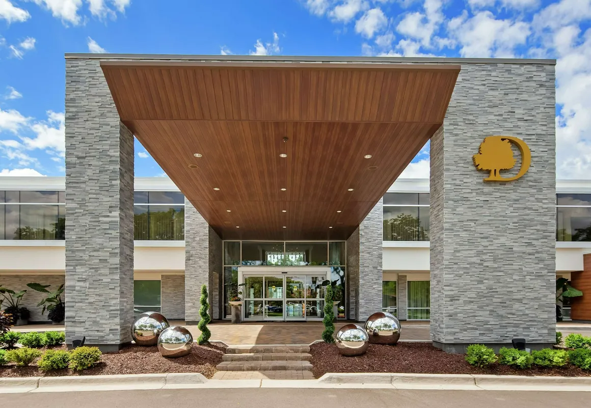 The Kingsley Bloomfield Hills - a DoubleTree by Hilton hotel hero