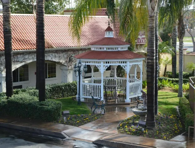 Dynasty Suites Redlands hotel detail image 2