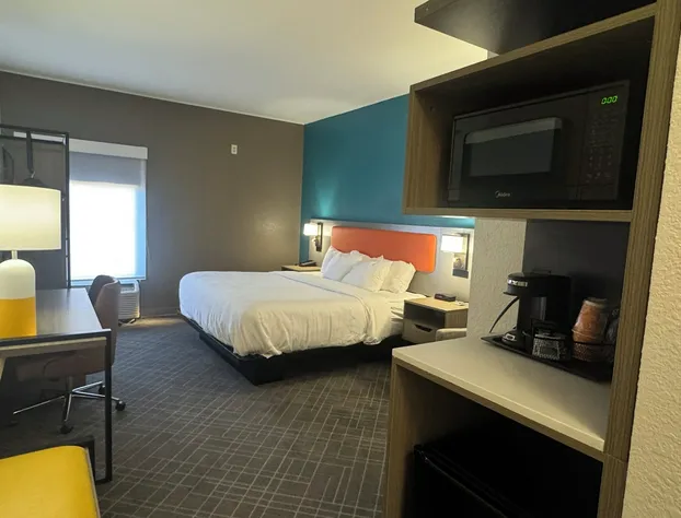 Comfort Inn & Suites Clemson - University Area hotel detail image 4