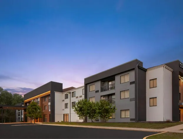 Courtyard by Marriott Detroit Brighton hotel detail image 1