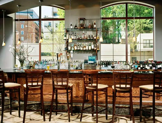 Hampton Inn & Suites Albany-Downtown hotel detail image 2