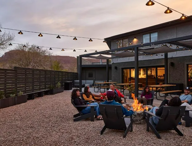 Slackline Moab, Outset Collection by Hilton hotel detail image 2