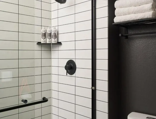 Slackline Moab, Outset Collection by Hilton hotel detail image 4