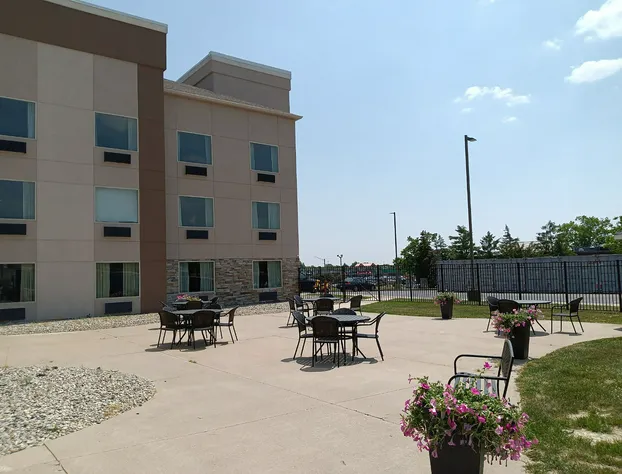 Comfort Suites Fort Wayne - Southwest hotel detail image 1