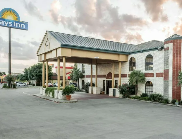 Days Inn by Wyndham New Braunfels hotel detail image 1