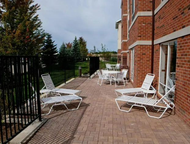 Fairfield Inn & Suites Flint Fenton hotel detail image 1