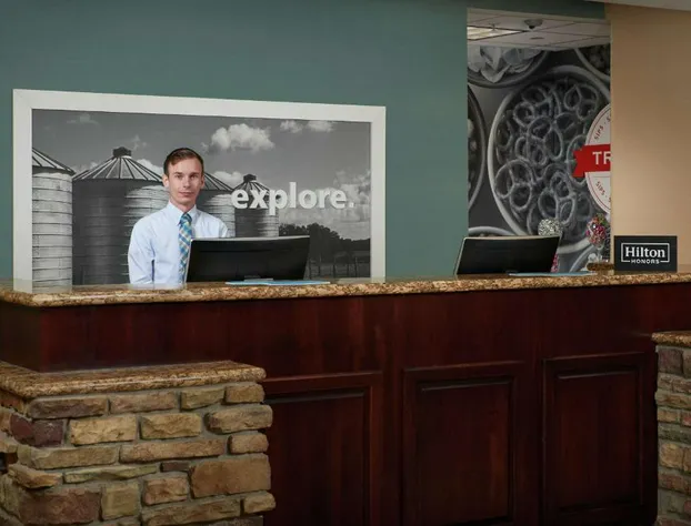 Hampton Inn & Suites Rogers hotel detail image 2