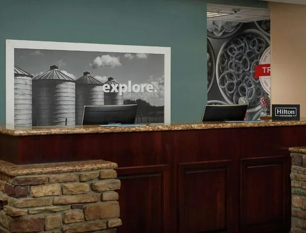 Hampton Inn & Suites Rogers hotel detail image 3