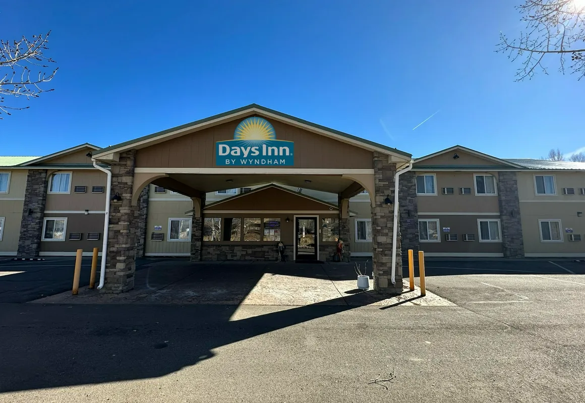 Days Inn & Suites by Wyndham Gunnison hotel hero