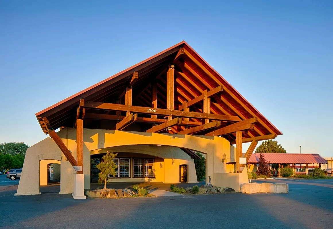 Red Lion Hotel & Conference Center Ellensburg hotel hero