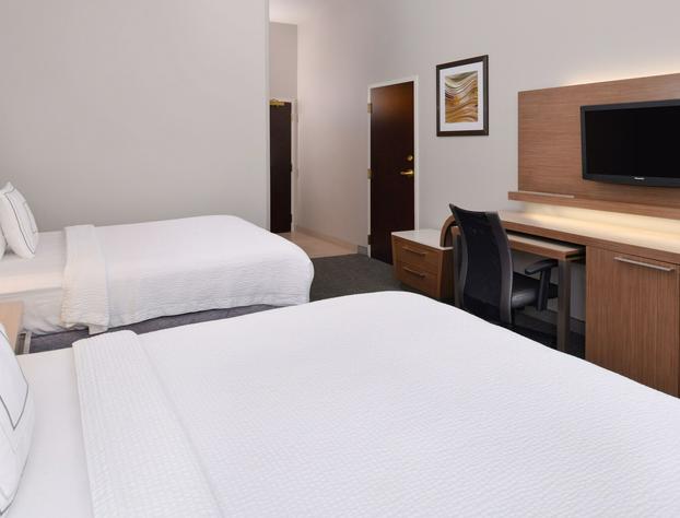Courtyard by Marriott Beaumont hotel detail image 4