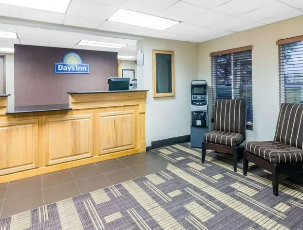 Days Inn by Wyndham Bismarck hotel detail image 3