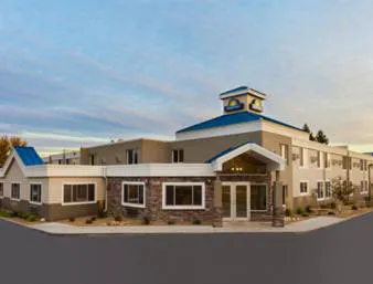 Days Inn by Wyndham Bismarck hotel detail image 1