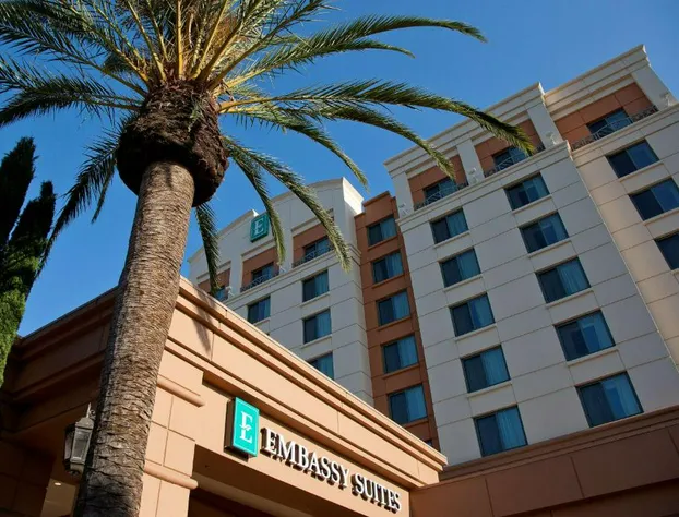 Embassy Suites by Hilton Sacramento Riverfront Promenade hotel detail image 2