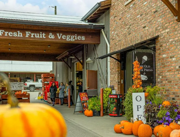 Holiday Inn Express & Suites - Vernon by IHG hotel detail image 2