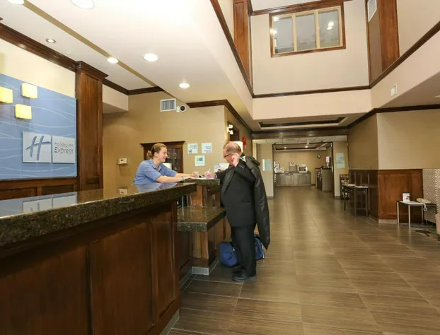 Holiday Inn Express & Suites - Vernon by IHG hotel detail image 4