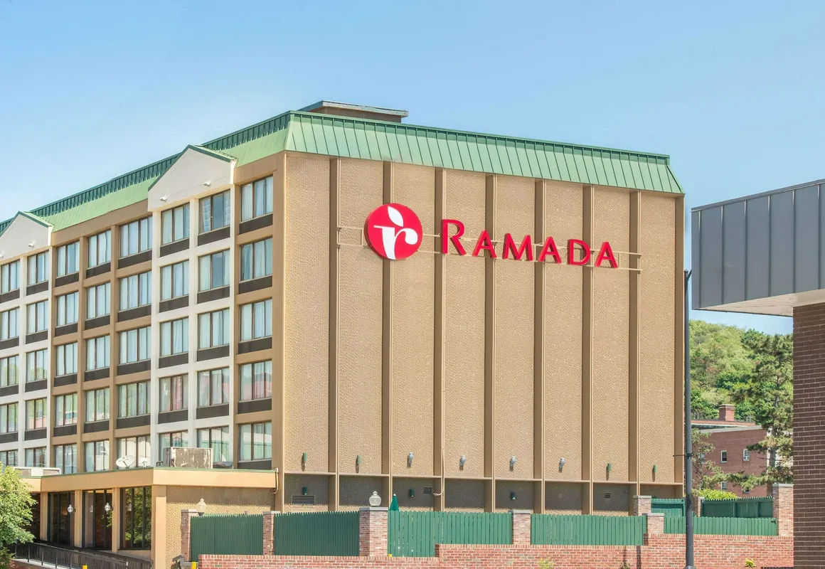 Ramada by Wyndham Cumberland Downtown hotel hero