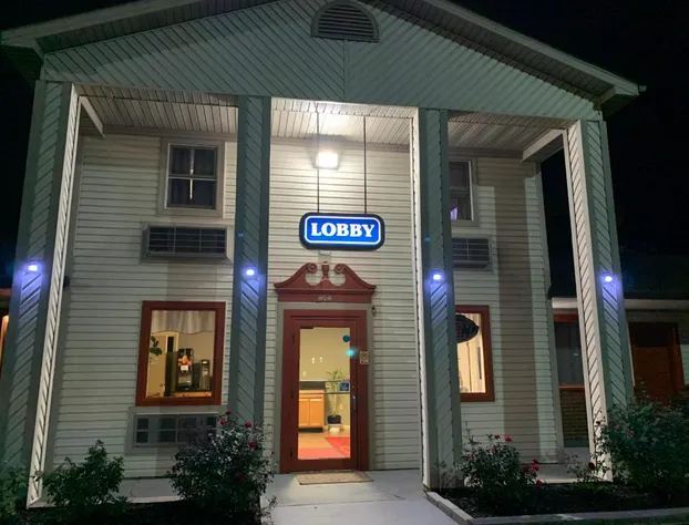 Falls Inn hotel detail image 1