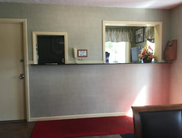 Falls Inn hotel detail image 2