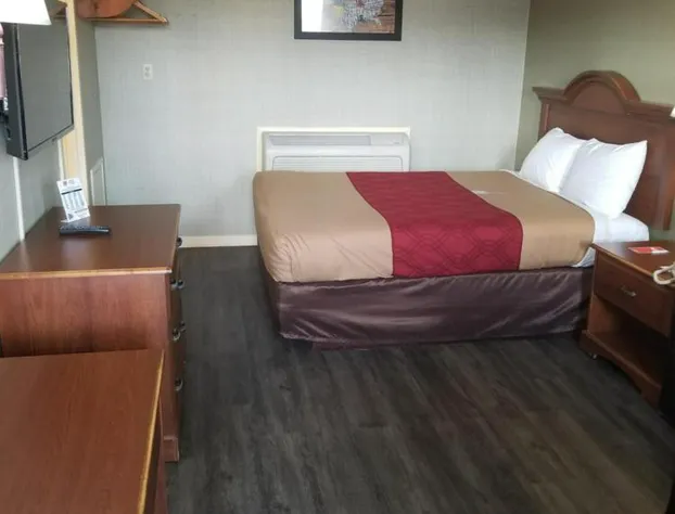 Falls Inn hotel detail image 3