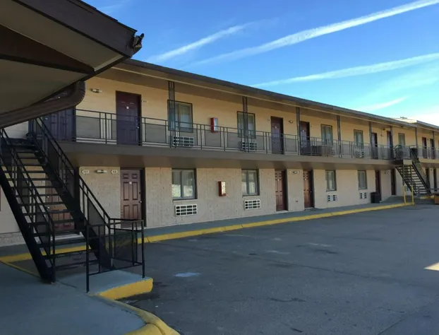 Midlands Lodge hotel detail image 1