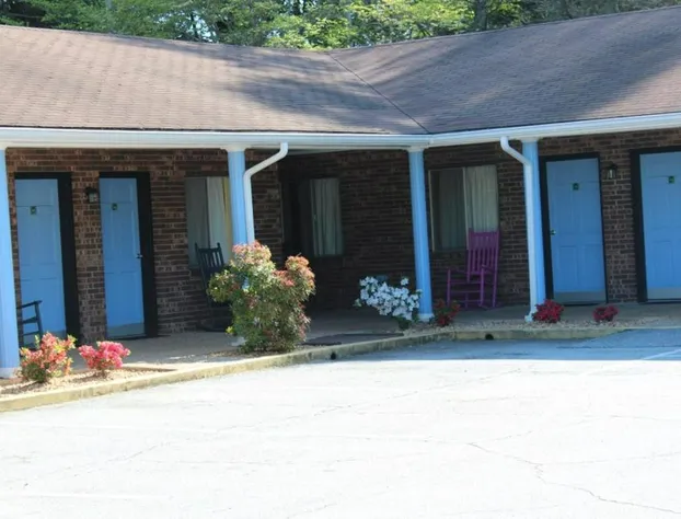 Colonial Inn Franklin hotel detail image 1