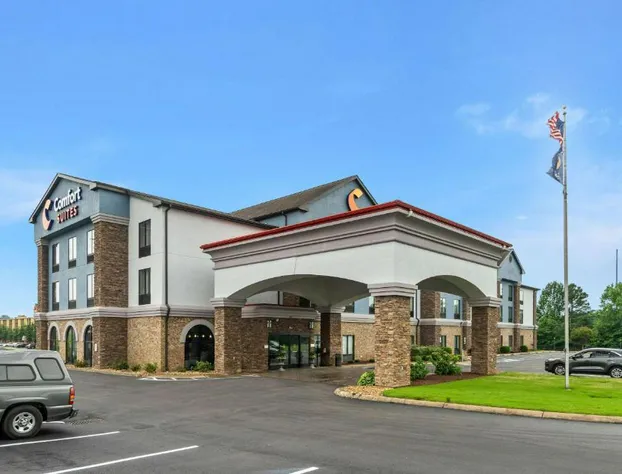 Comfort Suites Jackson I-40 hotel detail image 1