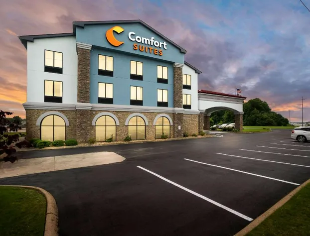 Comfort Suites Jackson I-40 hotel detail image 2