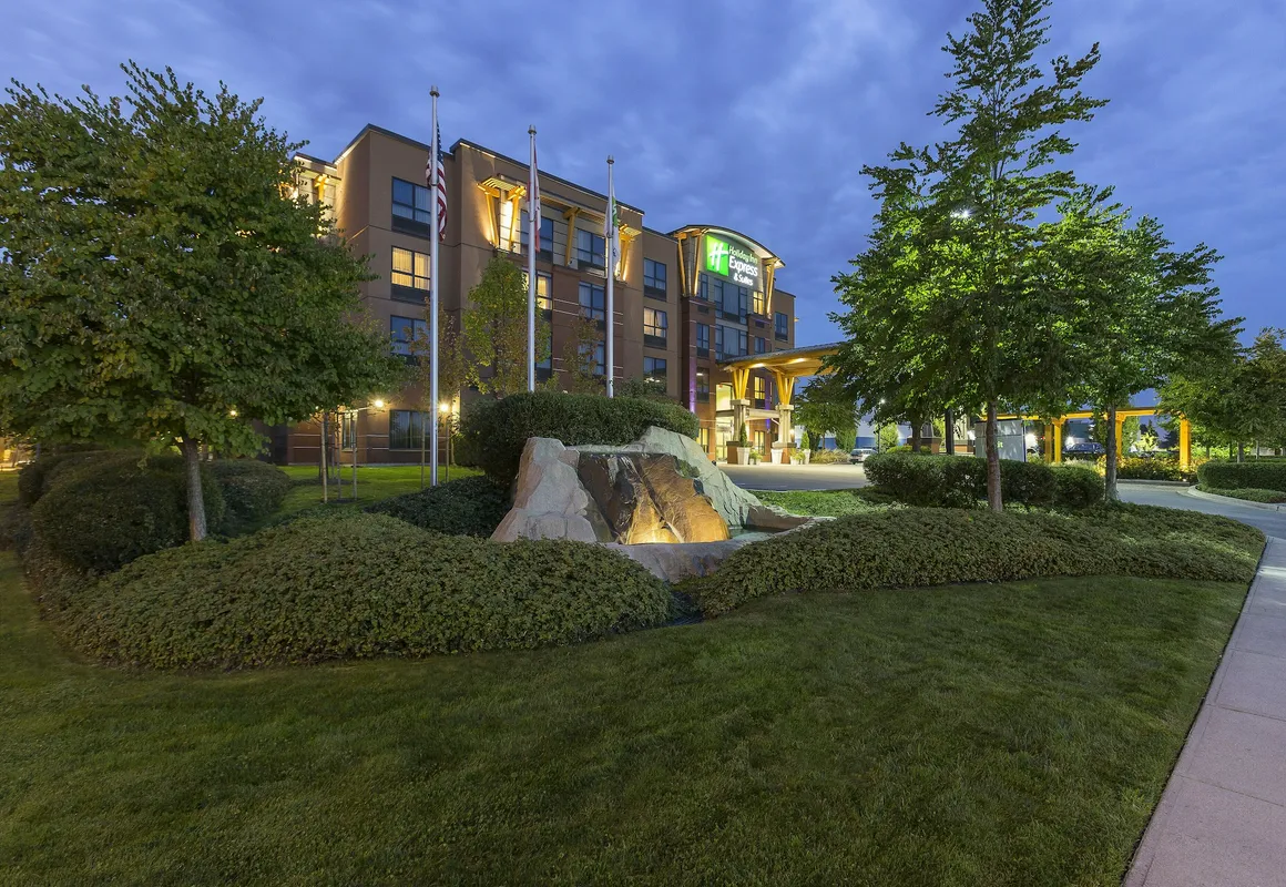 Holiday Inn Express Hotel & Suites Riverport Richmond by IHG hotel hero