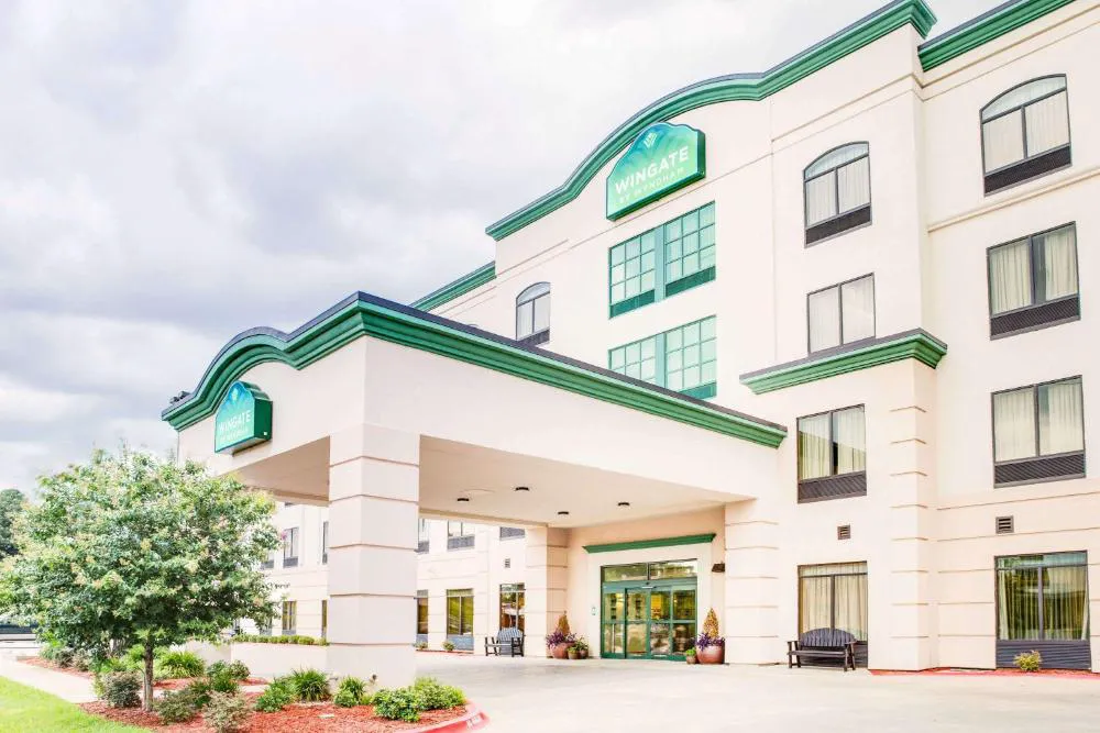 Wingate by Wyndham Bossier City, LA hotel hero