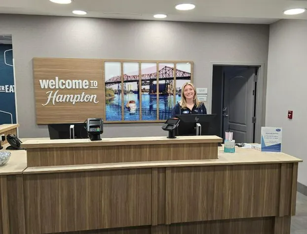 Hampton Inn & Suites Chicago Deer Park hotel detail image 3